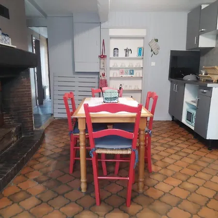 בית נופש Le Nichoir De Lesmont